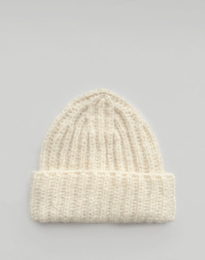 Lightweight chunky alpaca blend ribbed winter beanie #color_cream