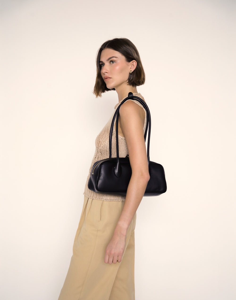 HYER GOODS La Strada East West Bag in black/gold #color_black-gold