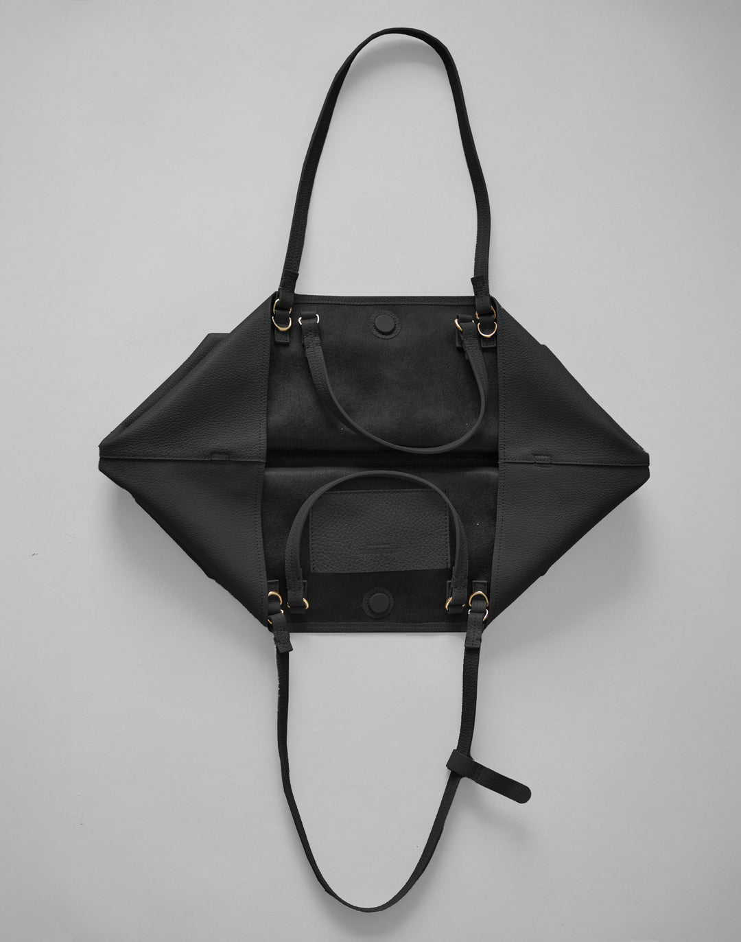 HYER GOODS Mercato soft tumbled leather tote back #color_black-gold