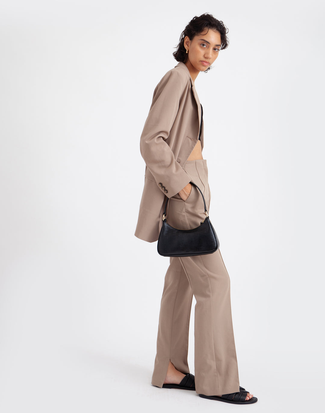 recycled genuine leather mini shoulder bag baguette bag embossed black lizard#color_black-lizard