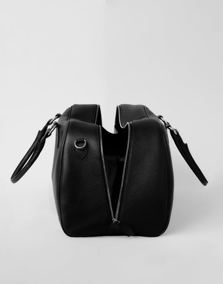 HYER GOODS black leather la via weekender duffel bag side view #color_black-silver