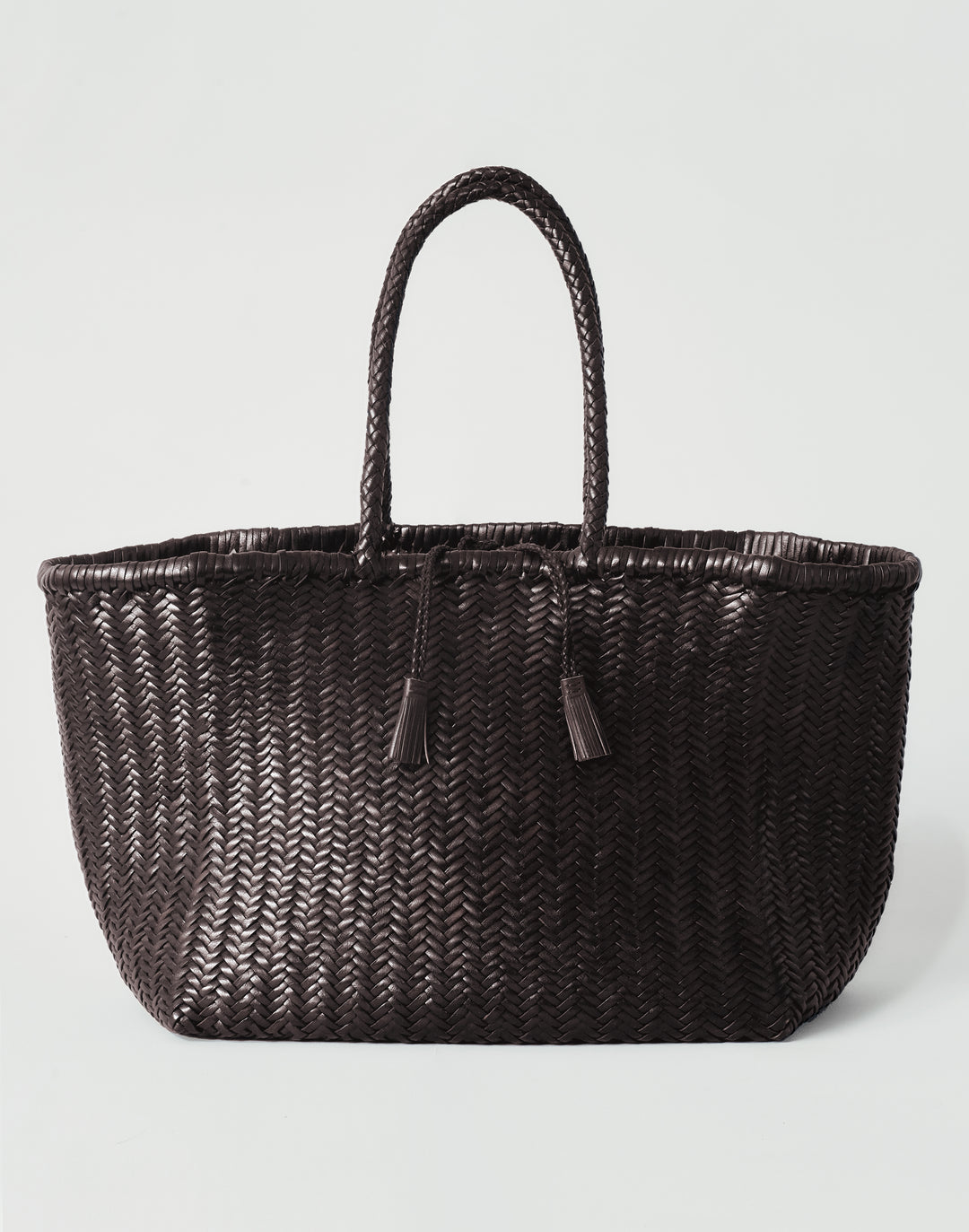 hyer goods tan woven leather oversized mercato summer tote bag with tie closure #color_dark-chocolate