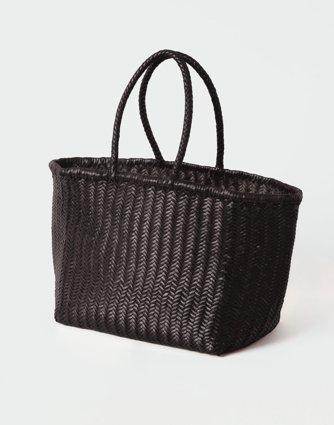 hyer goods tan woven leather oversized mercato summer tote bag 3/4 view #color_dark-chocolate